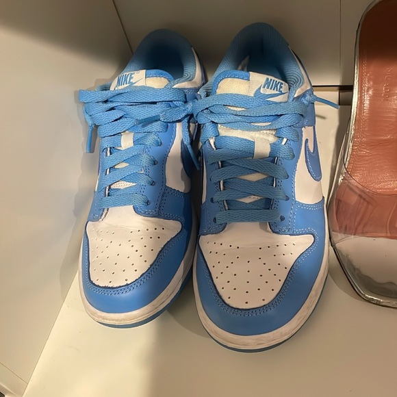 Nike Dunks - Picture 2 of 4